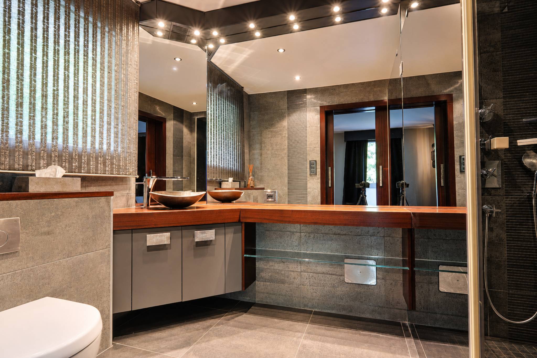 Magnifique attique en duplex avec vue imprenable sur le lac 