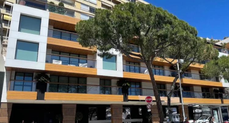 PORT HERCULE: bureau de 13m2 en location
