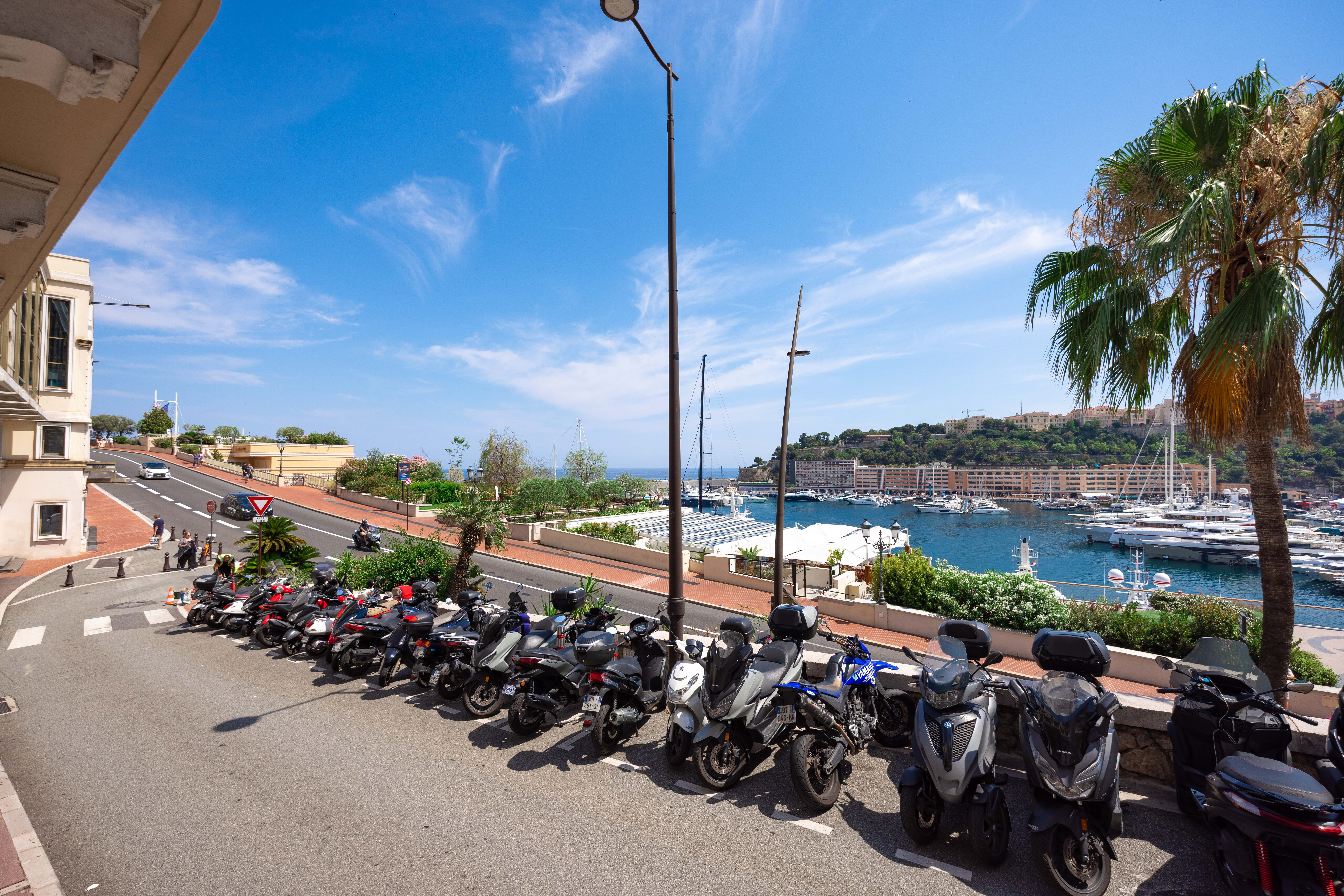 GRAND 6 PIECES VUE SUR LE PORT