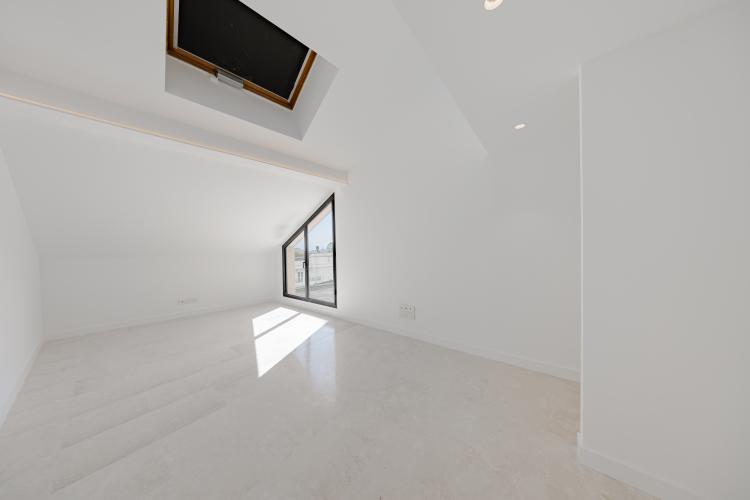 MAGNIFIQUE 3 CHAMBRES RÉNOVÉ