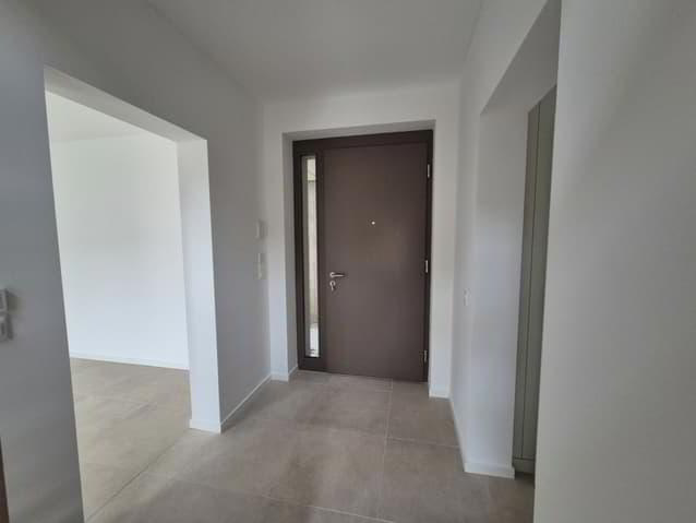 TcP35_lookmove_237178498_4.jpg