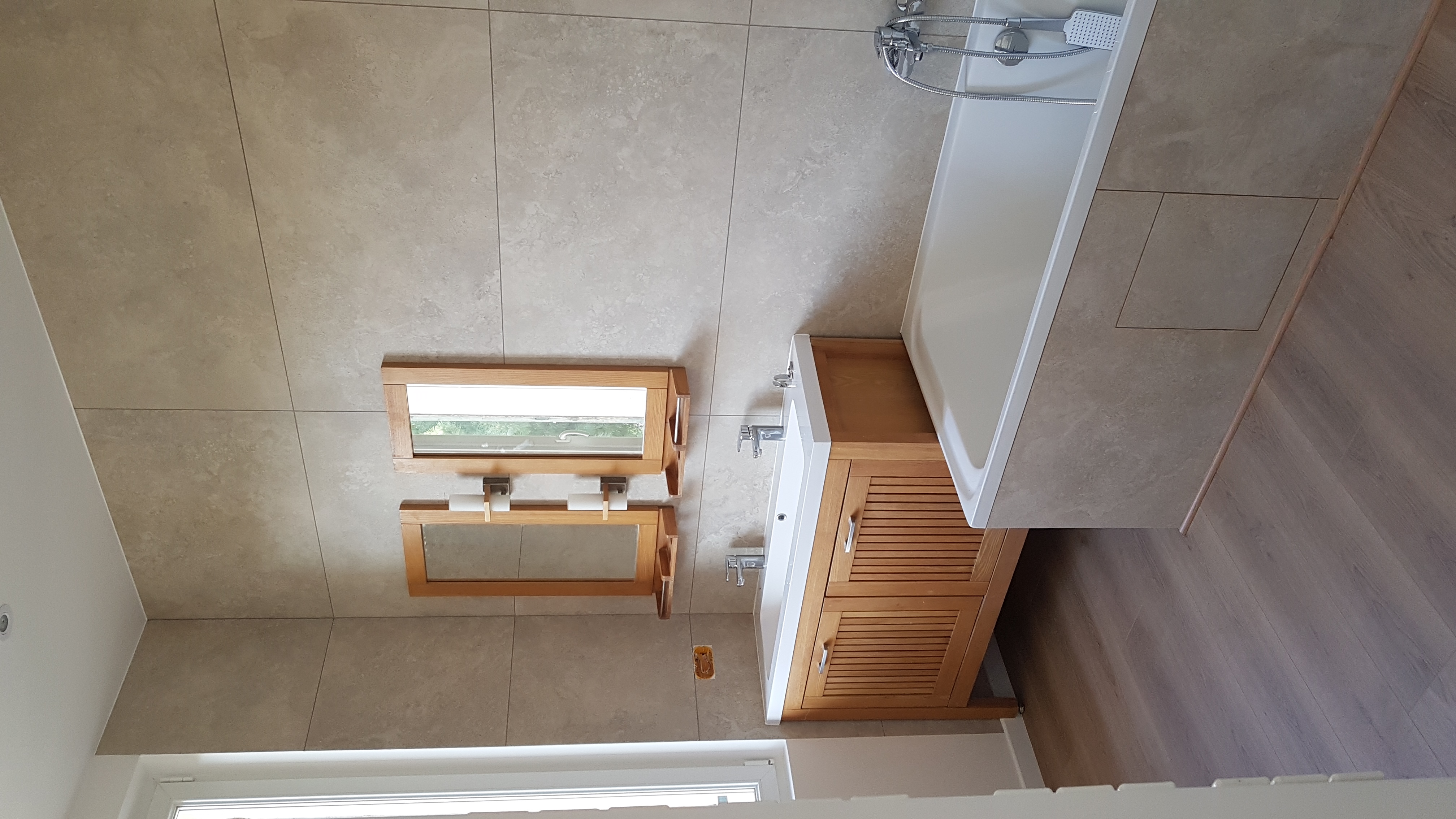 TFNUF_appartement-beausoleil_pasteur_2d_sdb.jpg