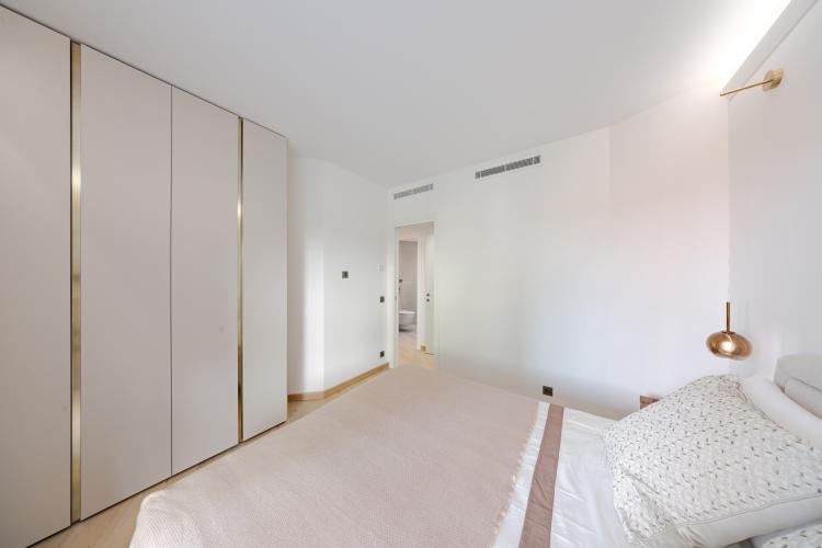 CHARMANT APPARTEMENT RENOVE
