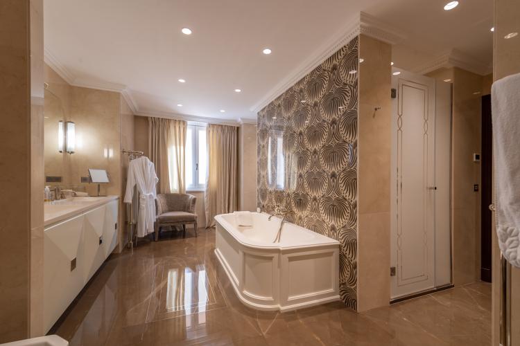 VILLA DE ROME - Appartement de maître - Vue mer