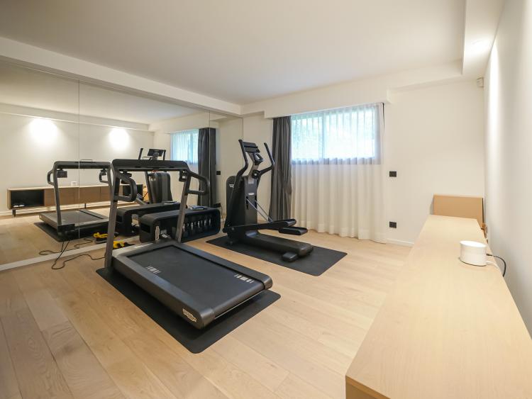 CAP MARTIN - VILLA CONTEMPORAINE - SECTEUR PRISÉ
