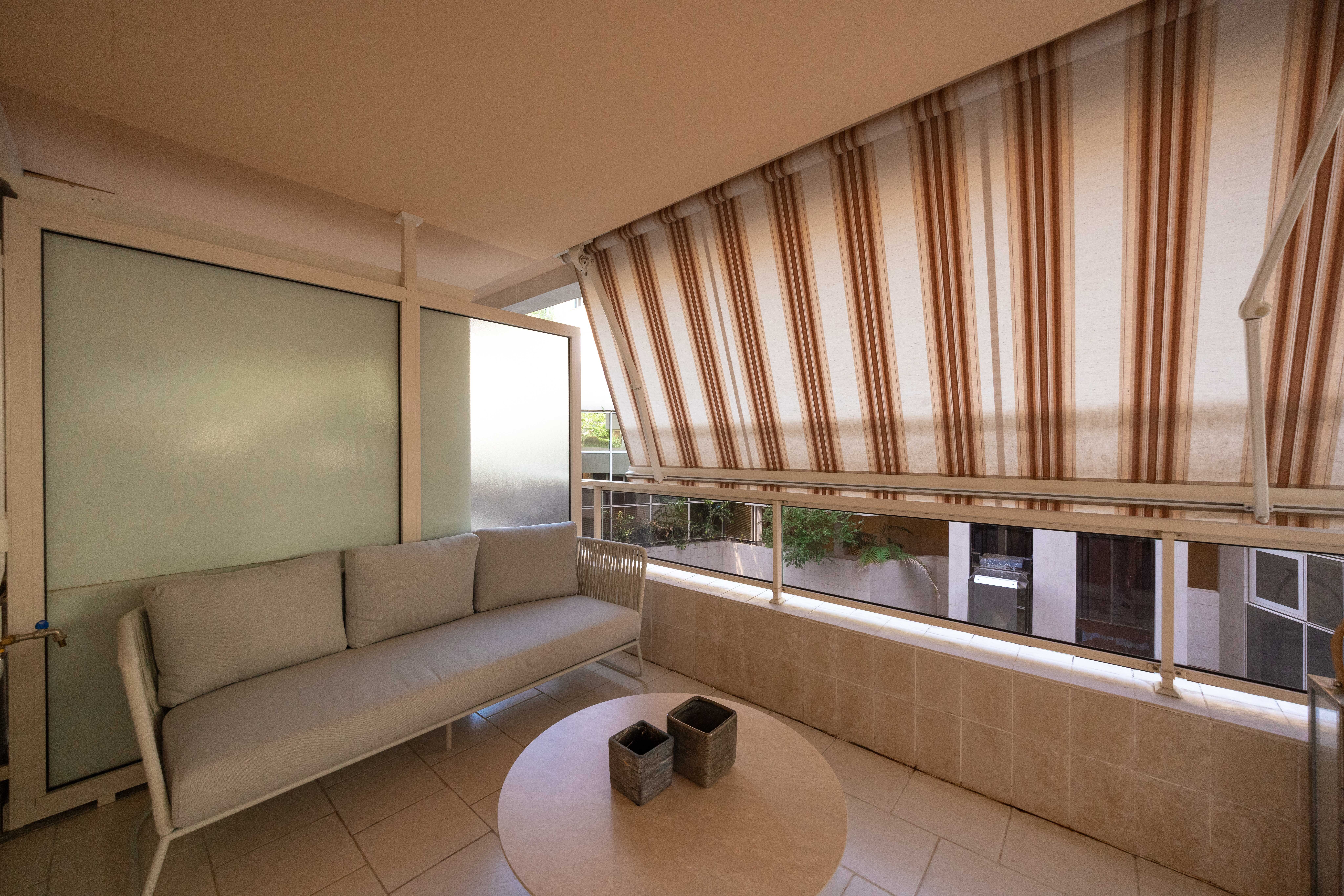 CHARMANT APPARTEMENT RENOVE