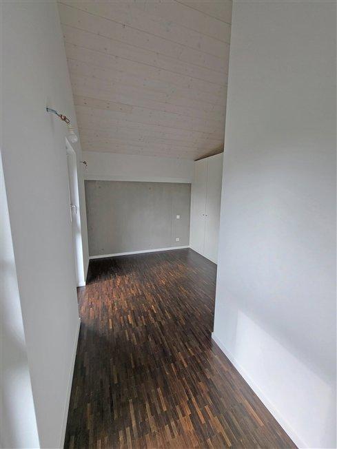 Neue THPE-Doppelhaushälfte mit 125 m² + Erdgeschoss