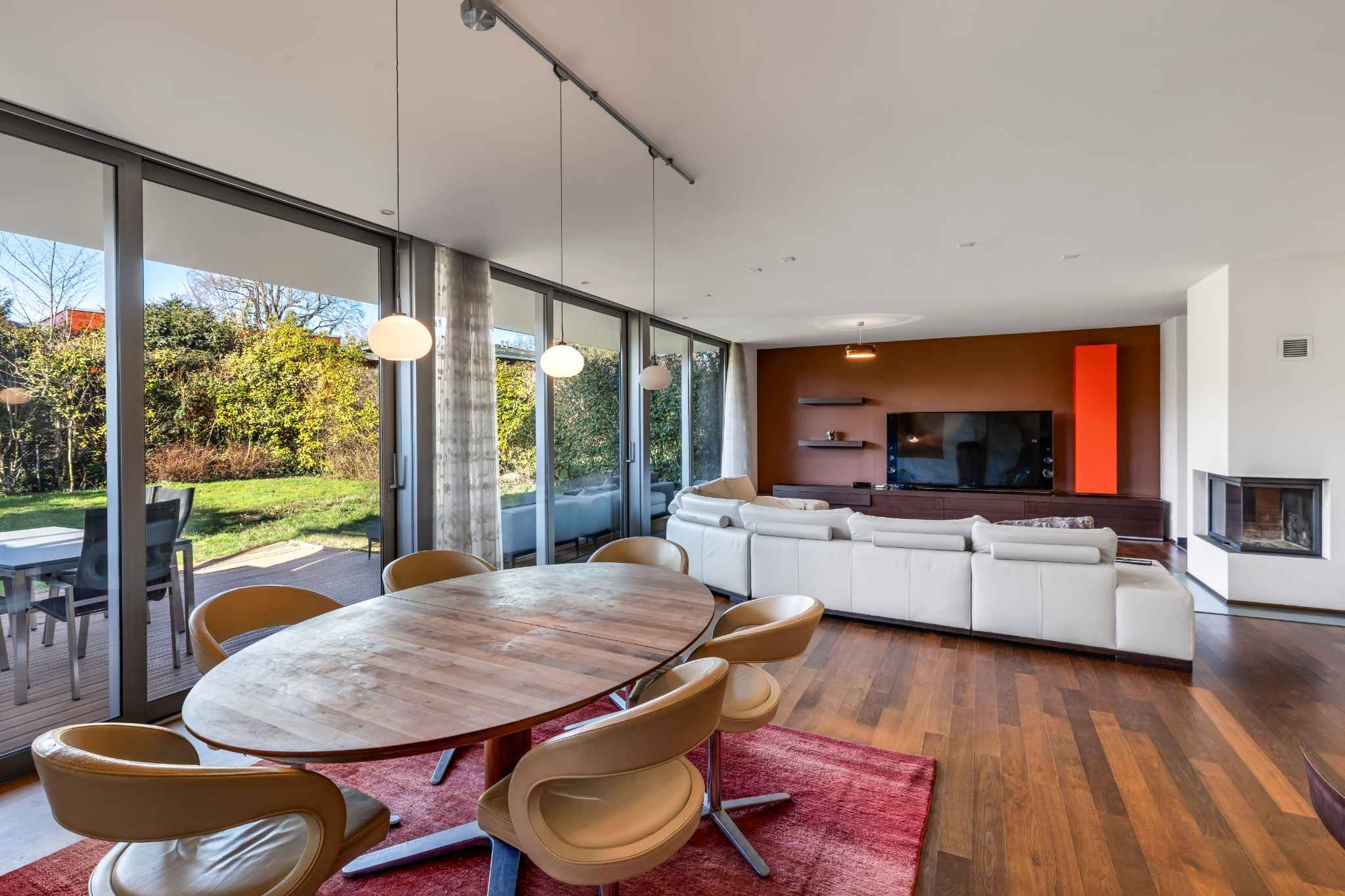 Magnifique villa contiguë située dans un quartier résidentiel calme et sécurisé !