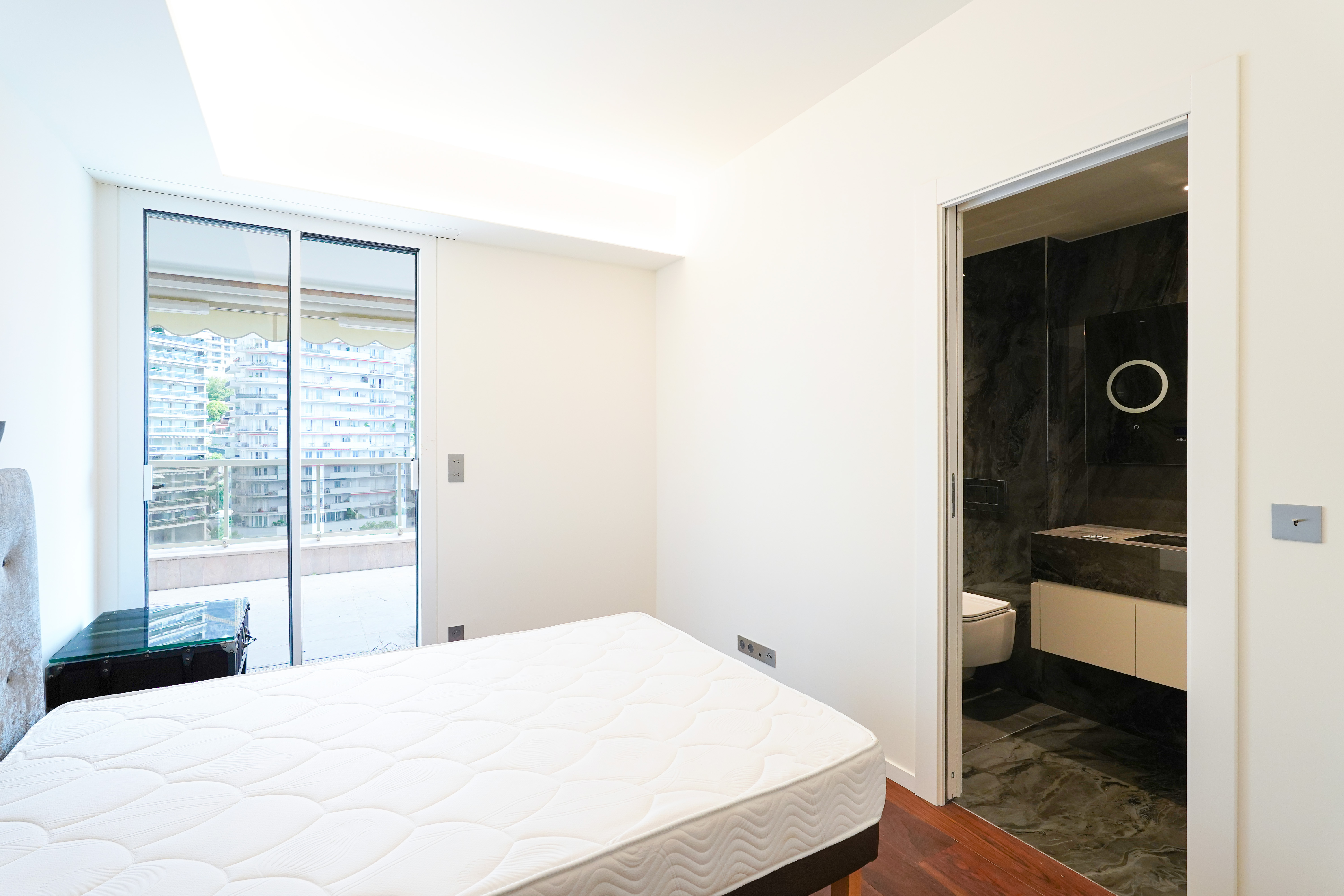 WkHPF_chambre-2-villa-annonciade-barnes-valeri-agency-monaco-1779292079.jpg