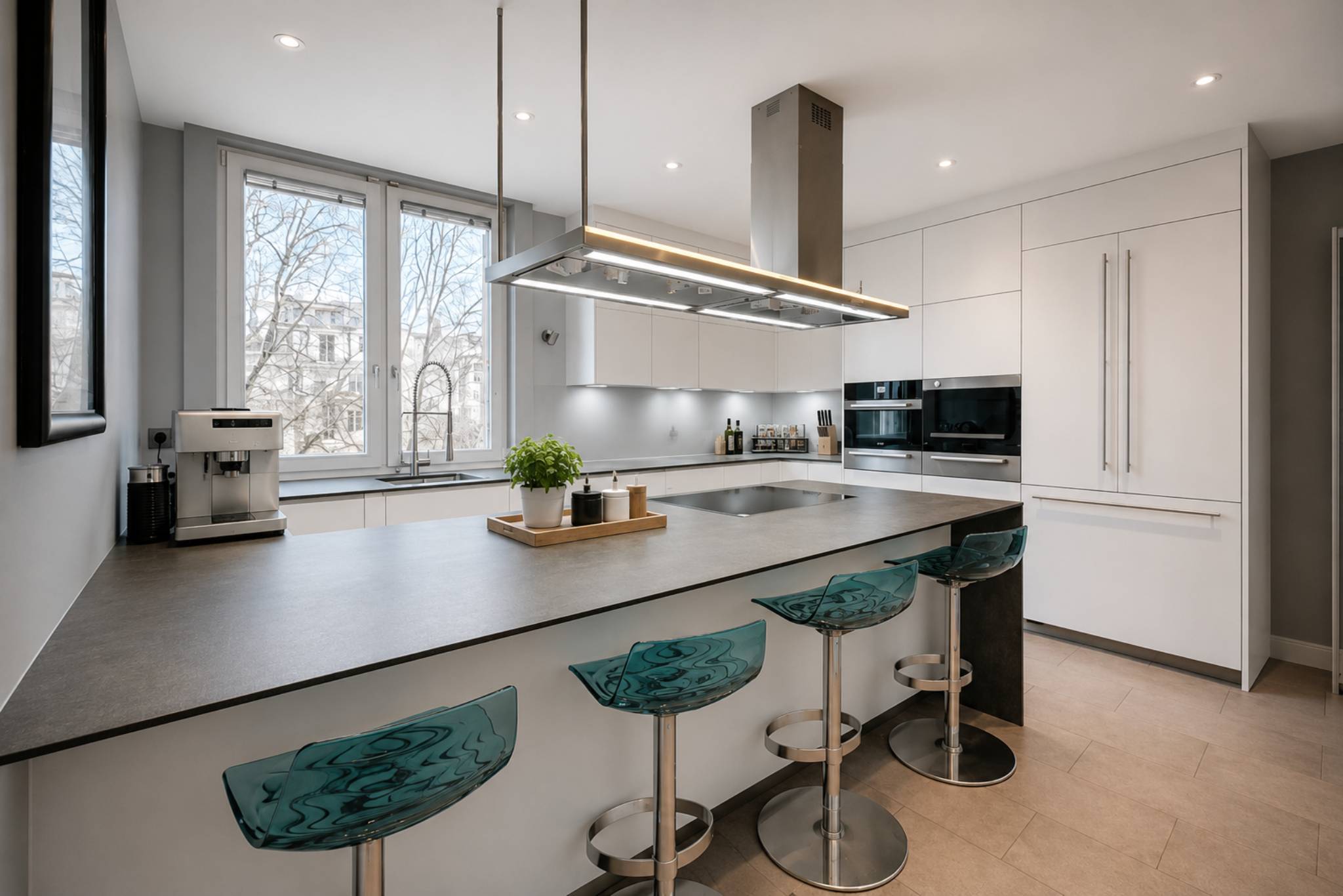 Au cœur de Ouchy, appartement de standing de 7 pièces avec vue sur le lac
