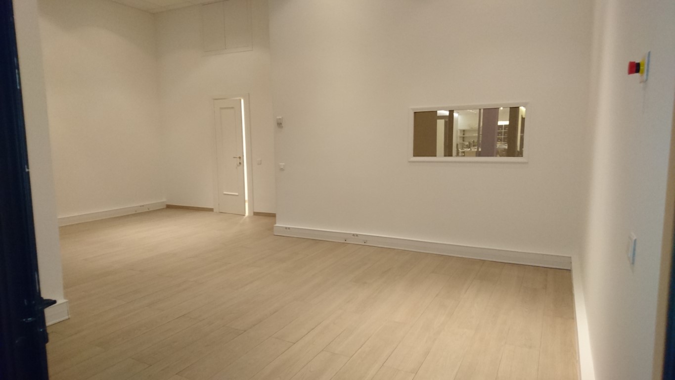 FONTVIEILLE - BUREAUX ADMINISTRATIFS - LE BOTTICELLI