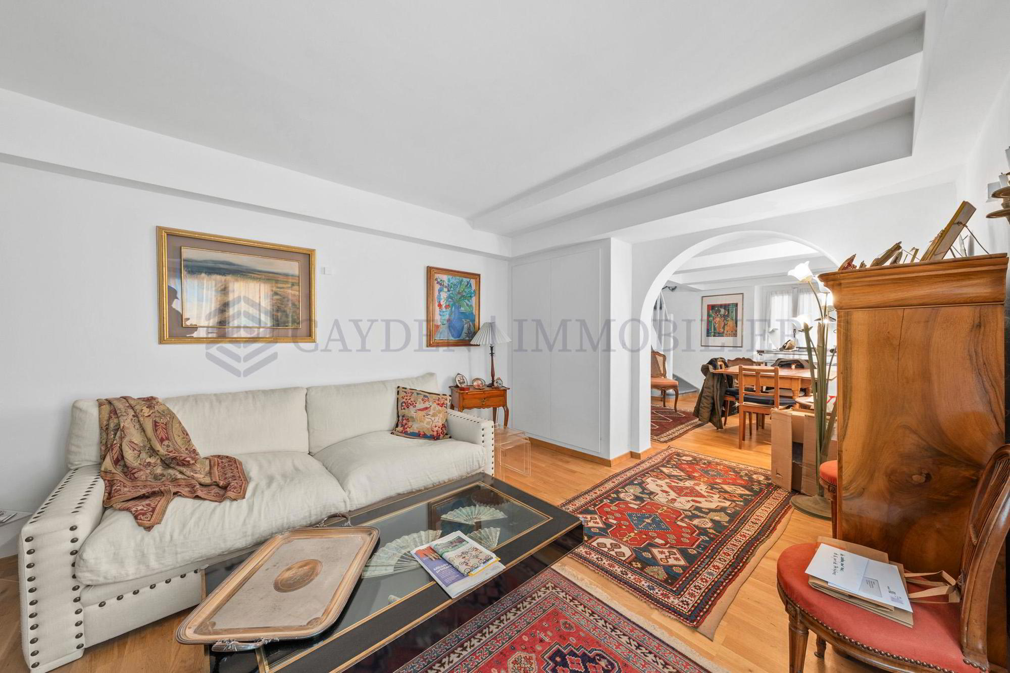 xEDk3_lookmove_235036199_8.jpg