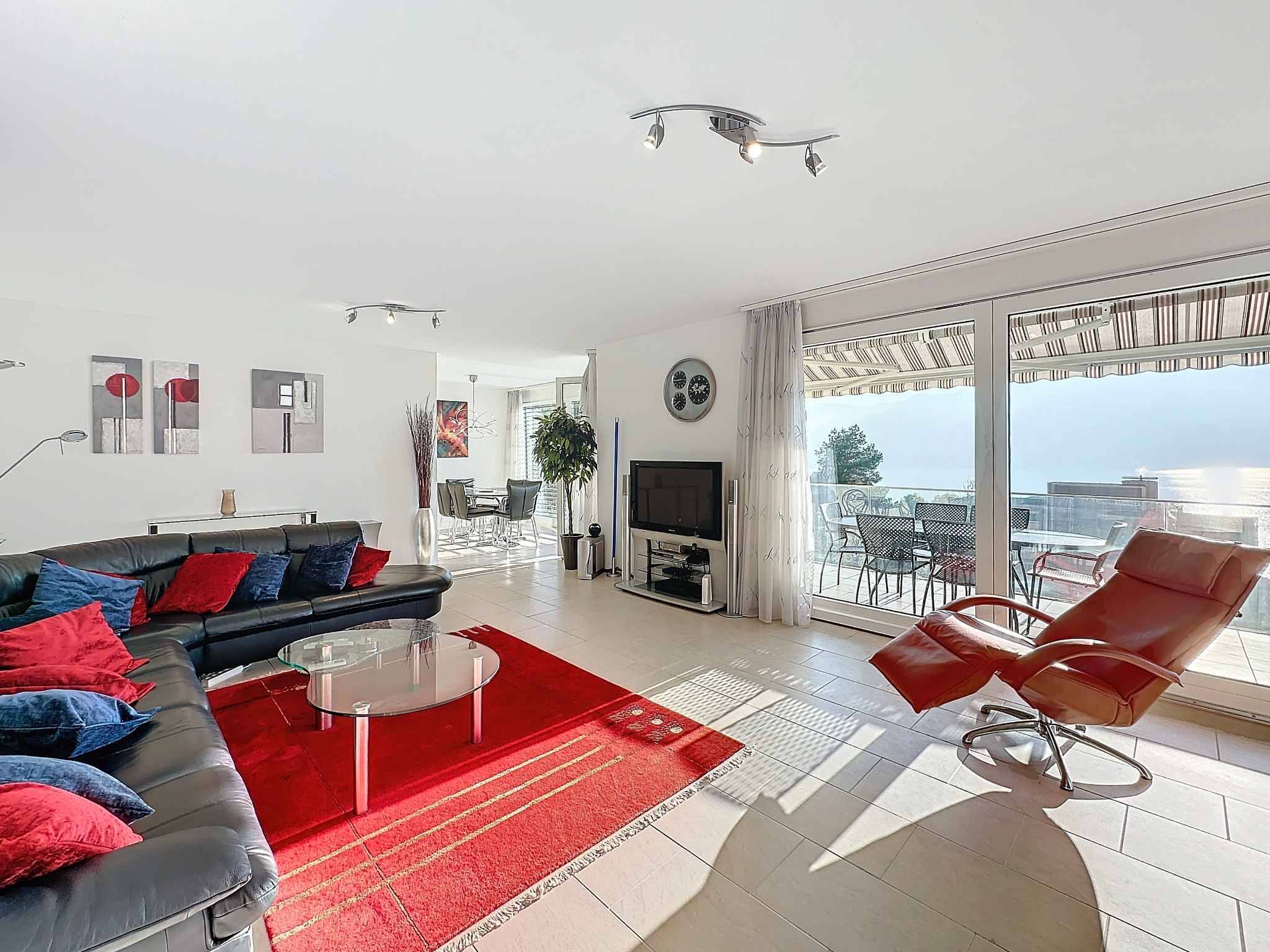 Rare ! Appartement de 5.5 pièces avec superbe vue sur le lac 