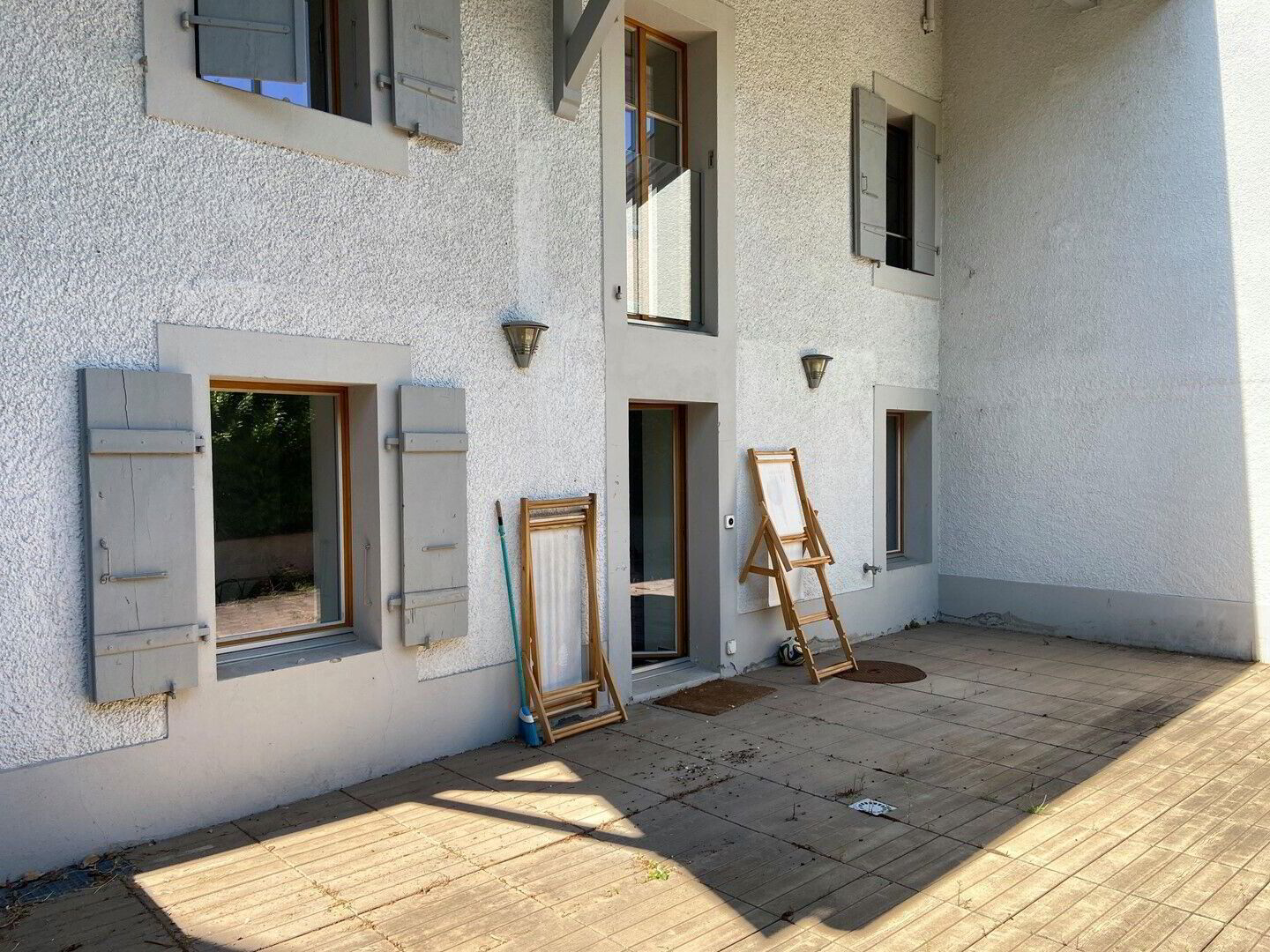 Appartement de 7 pièces avec terrasse en deck et 2 places de parking à Vésenaz