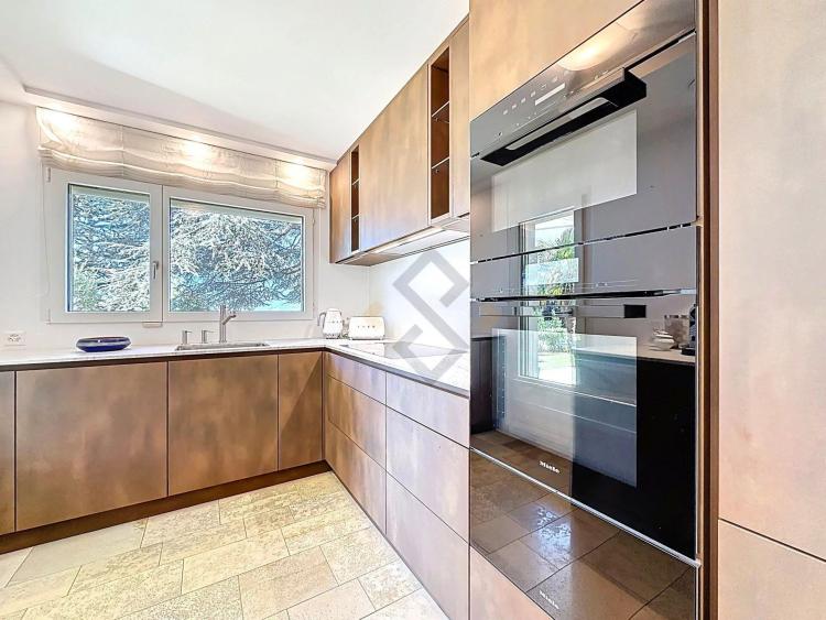 Opportunité Rare - duplex 6.5 pces "les pieds dans l'eau"