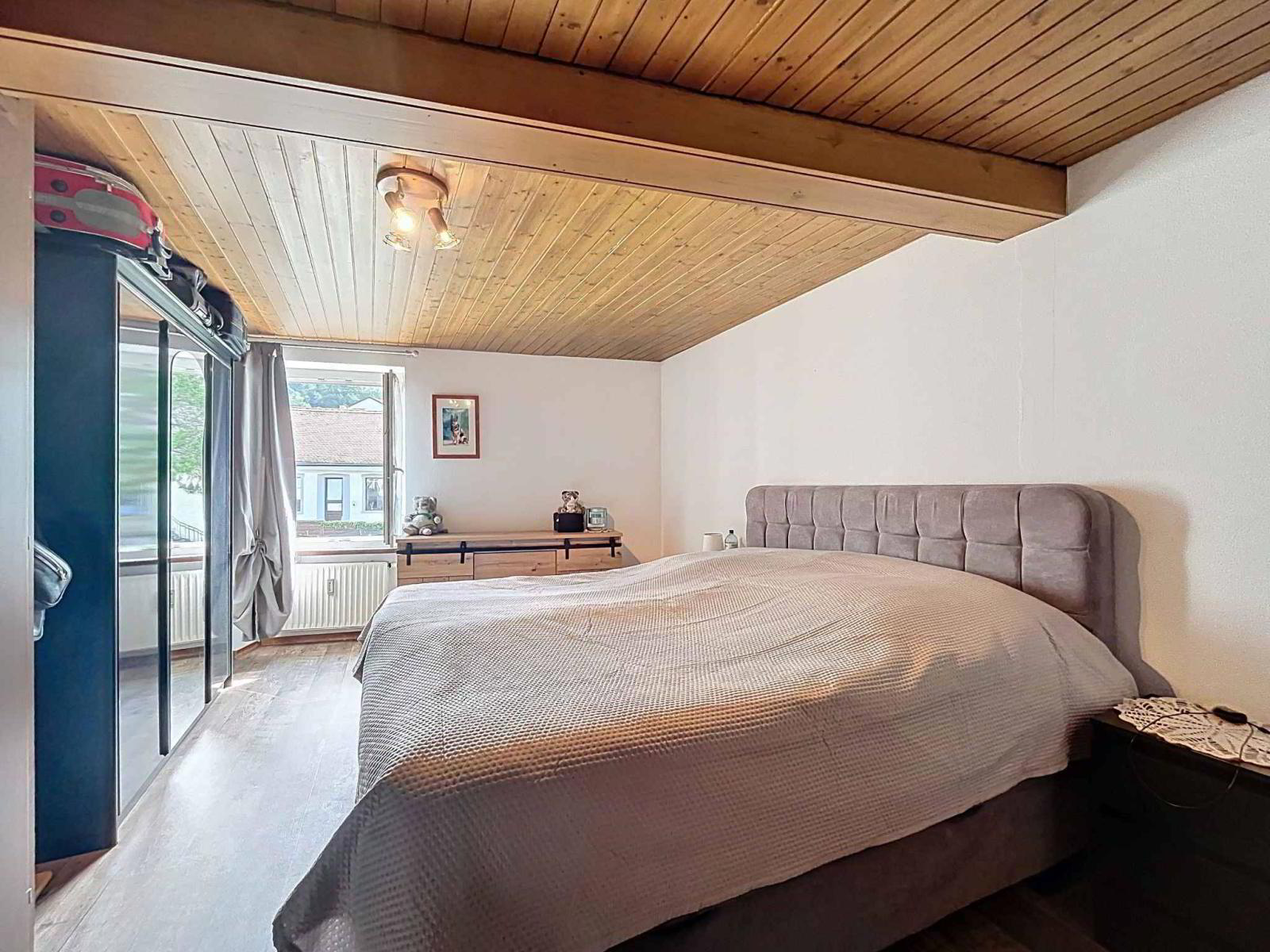 IMMEUBLE DE RENDEMENT AVEC LOCAL COMMERCIAL ET APPARTEMENTS