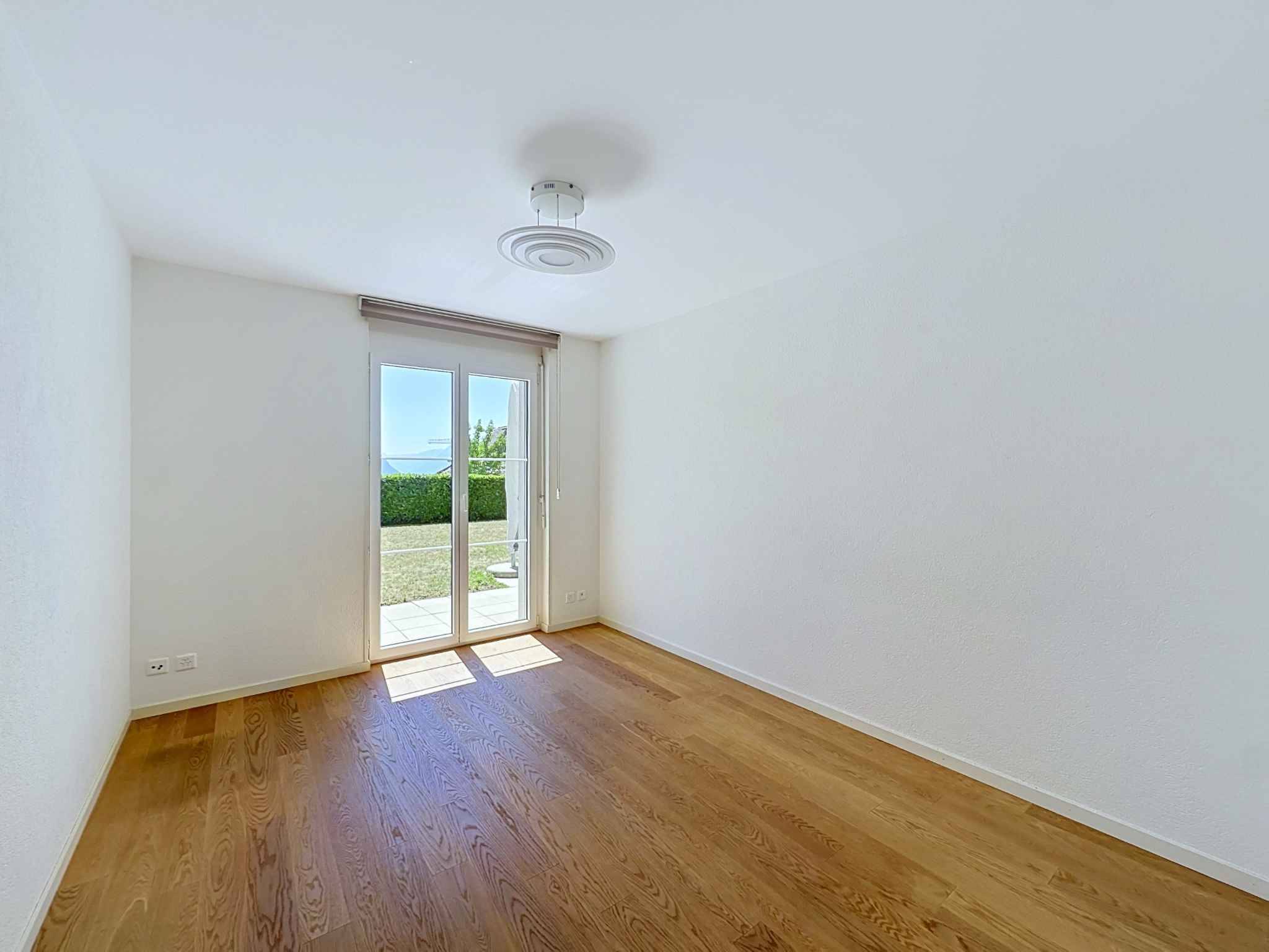 Spacieux appartement de 5.5 pièces avec terrasse et grand jardin