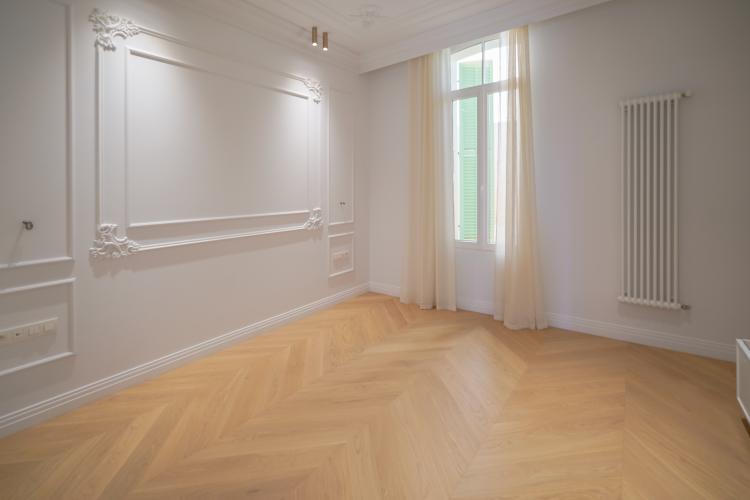 CAP D'AIL - APPARTEMENT SPACIEUX - DERNIER ETAGE AVEC JARDIN