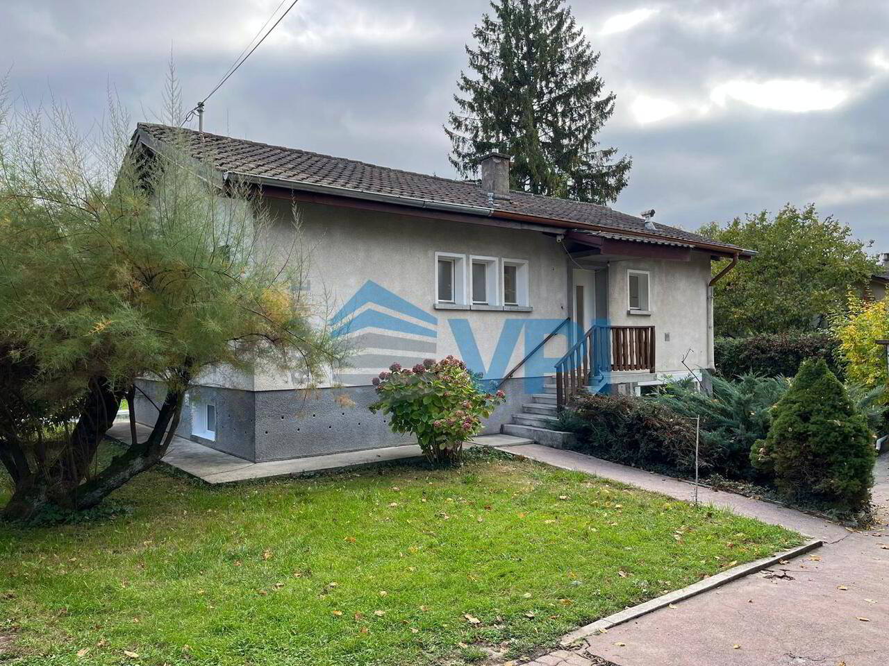 yhqa6_lookmove_235775215_1.jpg