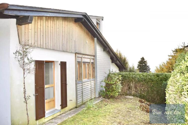 Maison Familiale Des Années 60, Vue Sur Le Lac
