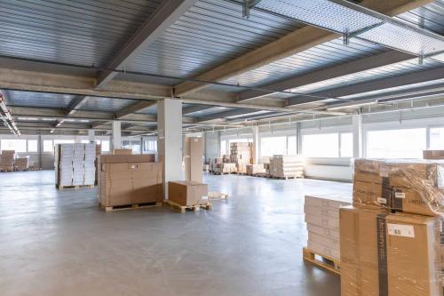 RARE ! Surface d'atelier de 250 m² au centre de Genève