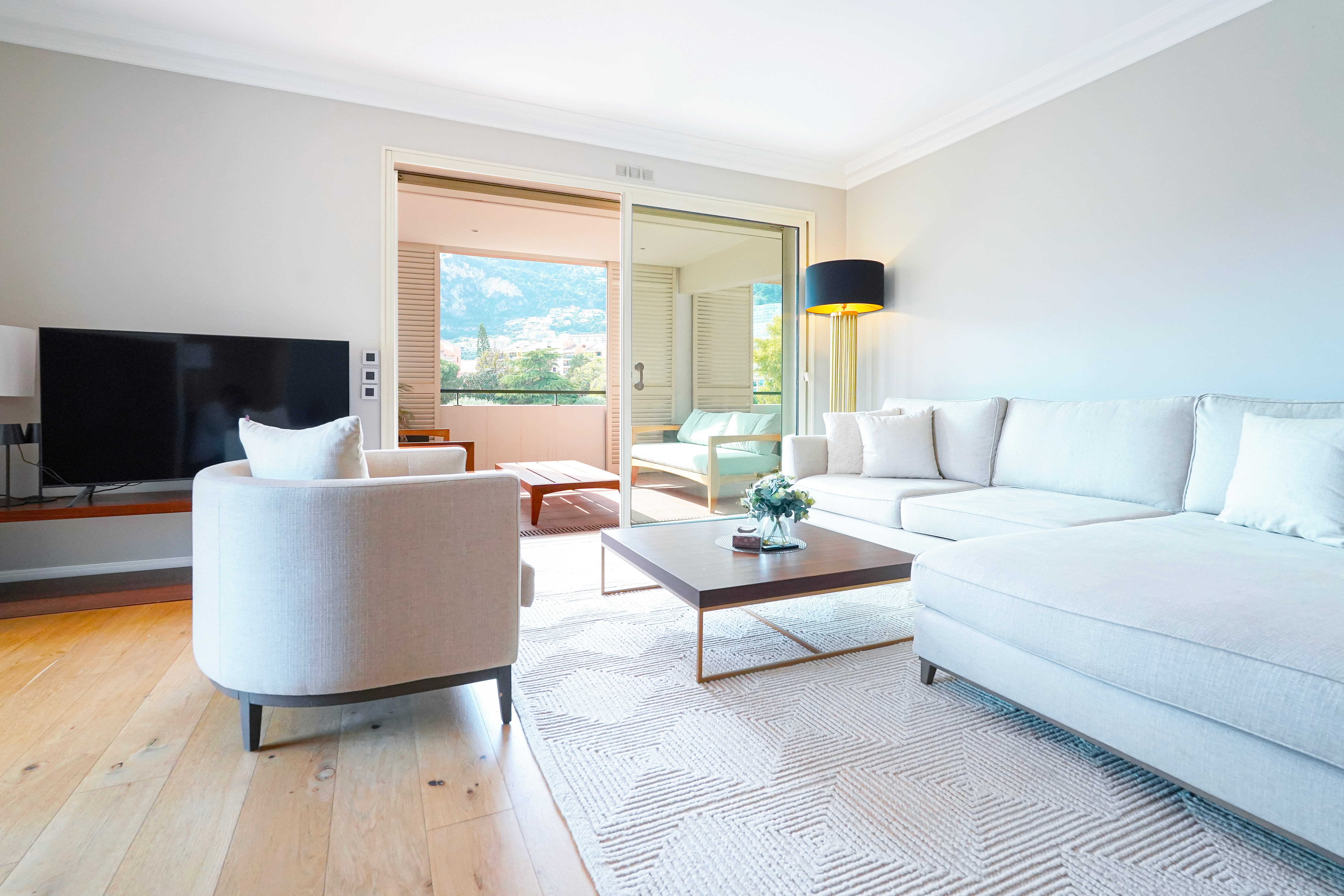 yrK2t_se-jour-barnes-valeri-agency-monaco-1776695356.jpg