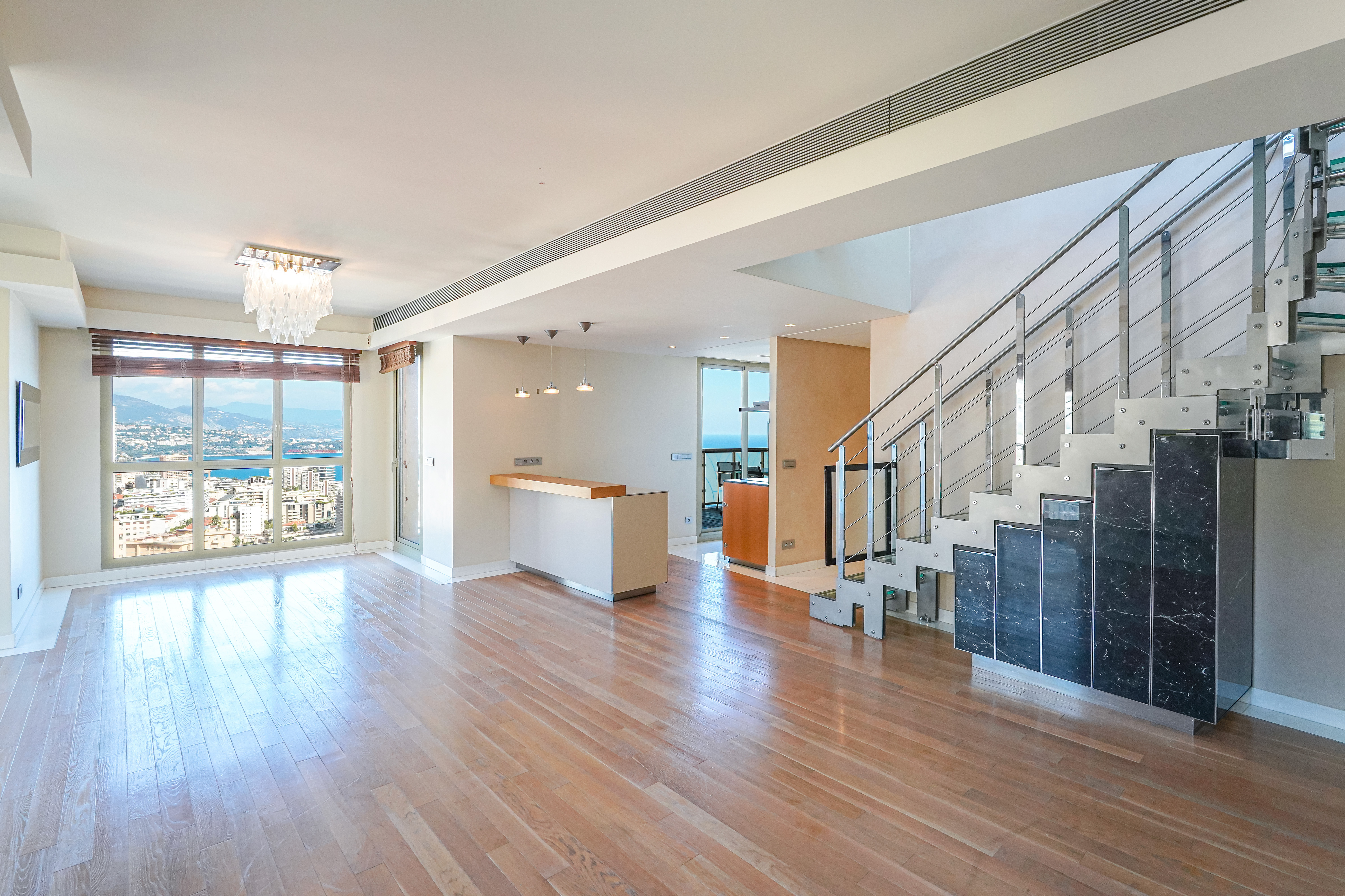 z5Jh7_se-jour-villa-les-pins-barnes-monaco-1773680627.jpg